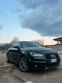AUDI A1 sline 1.6 90cv neopatentati