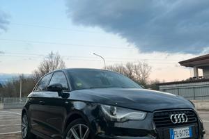 AUDI A1 sline 1.6 90cv neopatentati