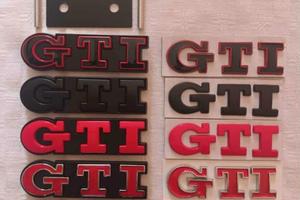 GTI o GTD Emblemi Scritte Pomelli Vw