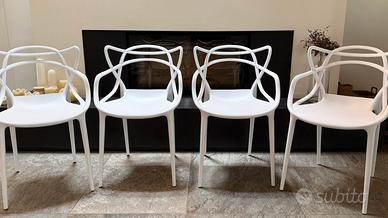 Sedie intrecciate bianche