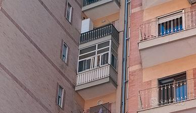 Veranda bianca balcone