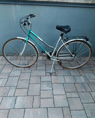 bicicletta da strada da donna