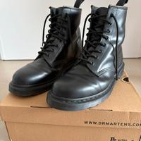 DR MARTENS 1460 mono black n.45