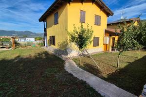 VILLA SINGOLA A PIZZOLI