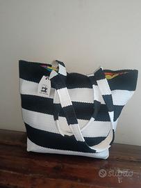 Borsa artigianale in stoffa