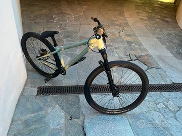 Bici dirtjump-Commencal 26"