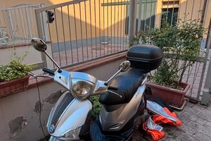 Motorino Piaggio liberty 125