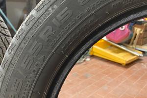 4 Gomme invernali Nokian 195/55 r15 89h xl