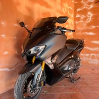 Yamaha Tmax 530 SX sport edition