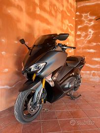 Yamaha Tmax 530 SX sport edition