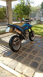 Beta motor M4 motard