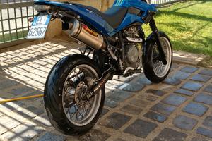 Beta motor M4 motard
