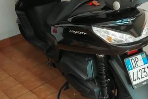 Yamaha majesty 400