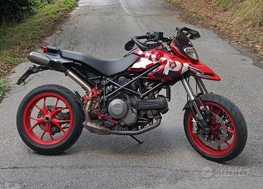 Ducati Hypermotard 796