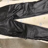 pantaloni pelle