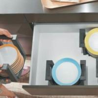 2 Porta piatti  Marchio Blum