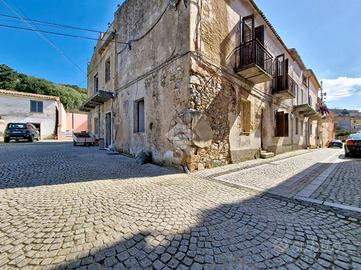 CASA INDIPENDENTE A TRINITÀ D'AGULTU E VIGNOLA