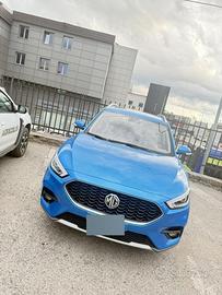 MG ZS 1.0 T-GDI Luxury - 2022 - 88.000 km - Benz