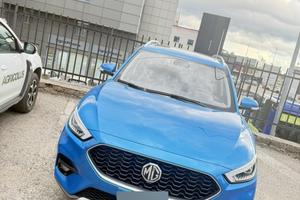 MG ZS 1.0 T-GDI Luxury - 2022 - 88.000 km - Benz