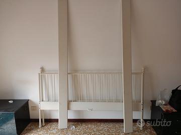 letto in ferro battuto Ikea bianco