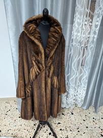 Pelliccia di Visone Mogano con collo sciallato