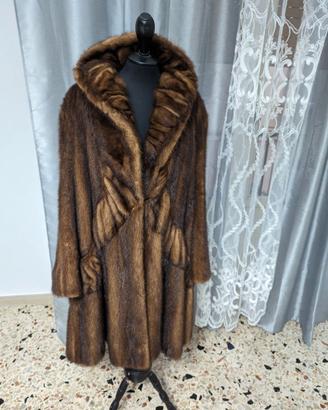 Pelliccia di Visone Mogano con collo sciallato