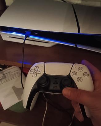 PLAYSTATION 5 con FIFA SLIM