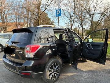 SUBARU FORESTER 2.0D cambio automatico