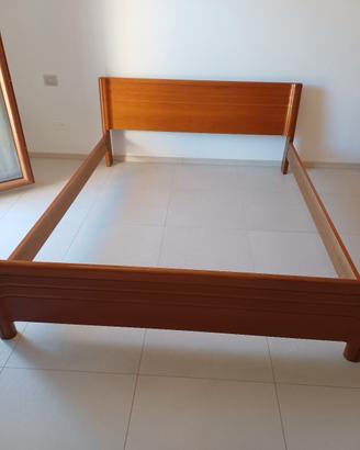 struttura letto in noce