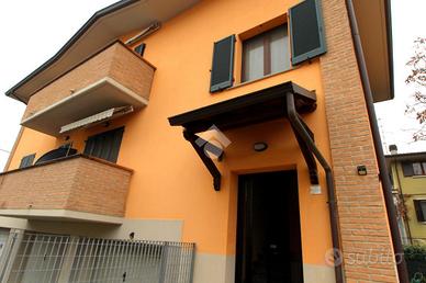 4 LOCALI A TRAVERSETOLO