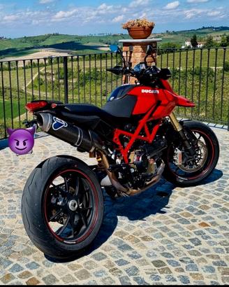 Ducati Hypermotard 1100S