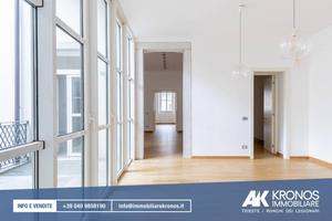 Immobile di 380 m² con più di 5 locali a Trieste