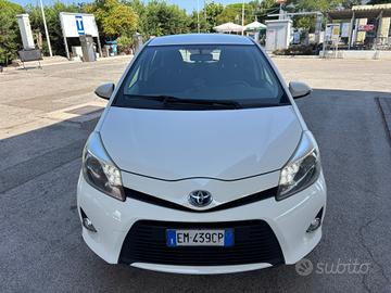 Toyota Yaris 1.5 Hybrid 5 porte Lounge