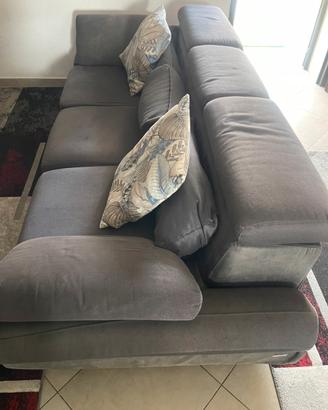 Divano Poltronesofa’ Baricella 4 posti + Pouf