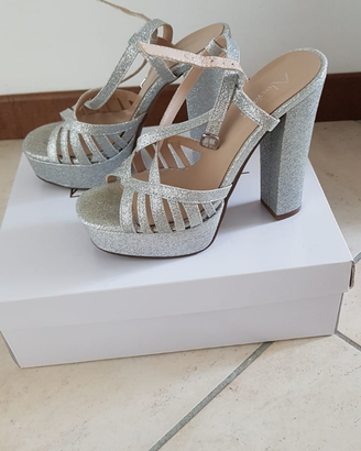 Scarpa con tacco n.38