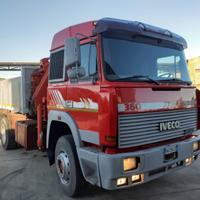 Iveco turbostar 190 33 fuller con gru fassi