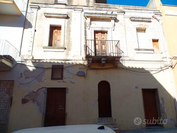 Indipendente al primo piano 3 vani + acc.ri