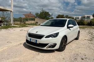 Peugeot 308 2serie con interni premium