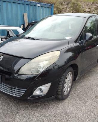 Ricambi RENAULT SCENIC 1870cc benzina del 2009