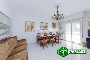 Appartamento a Milano Via delle Betulle 4 locali