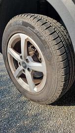 Pneumatici Invernali MOMO W2 NORTH POLE 215/60 R16
