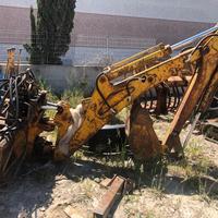 Retroescavatore per trattore