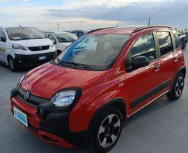 Fiat Panda Hybrid Cross SOLI 28000kM IVA ESCLUSA
