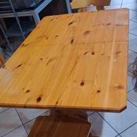 tavolo e 4 sedie in legno massello
