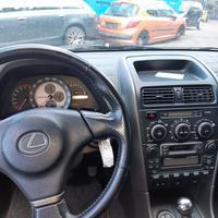 Interni per Lexus IS 200 anno 1999