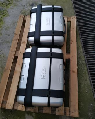 Givi trekker due da 33 e due da 46 leggi 