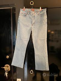 Due pantaloni carrera