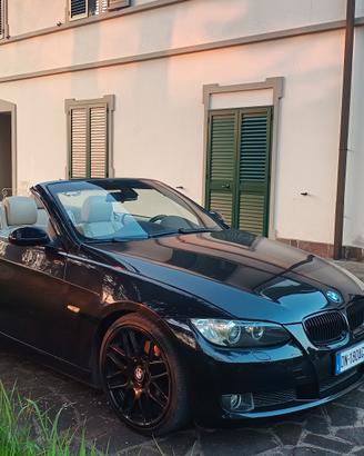 BMW 320i  2008 