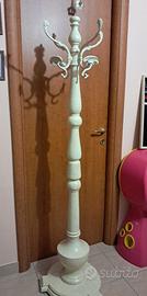 Piantana appendiabiti in legno Shabby