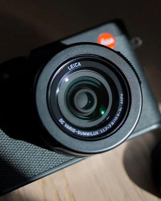 Fotocamera Leica d lux 8